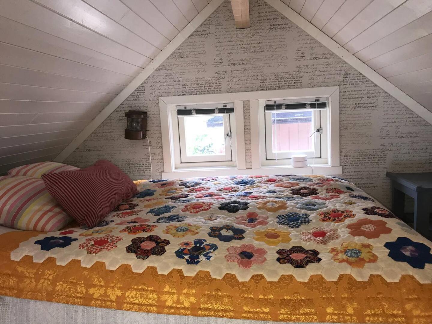 Nora'S Waterfront Cabin スヴォルヴァール エクステリア 写真
